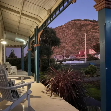Hanlon Guest House
