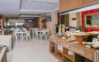 The Cube Hotel Malioboro, Azana Hotels Collection - breakfast