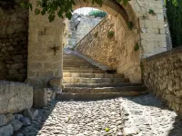 Charming house at the foot of the Luberon (rated 4 stars) Hotels in Robion
