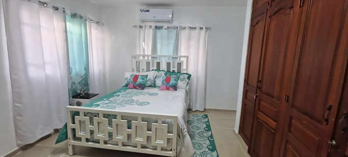 Lujosa Villa María de 2,034ft2 con piscina privada, 3 cocina, BBQ, Gacebo y más. 聖地亞哥酒店