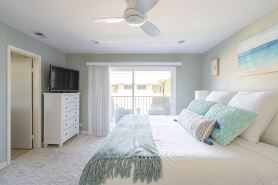Steps to Sand, Luxury Family Townhome with Central A/C BBQ Crib Resort Amenities