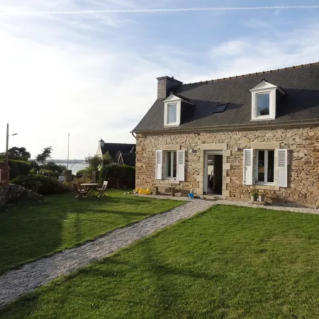 300m from the SEA, Breton house with large garden and sea view - WIFI