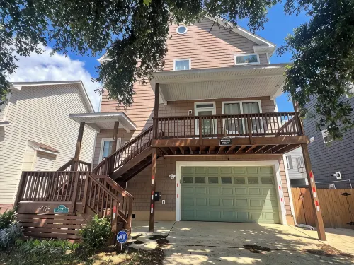 Ocean View Beach House. Sleeps 8 Coastal Luxe. Seabreeze!