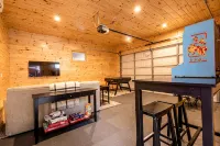 New Renovated Bathrooms! 3Br Mountain Home Near Smoky Mtns, Game Room + Fire Pit - 발코니