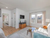 Modern Loft in Historic Birdtown - Unit 5 Hoteles en Lakewood