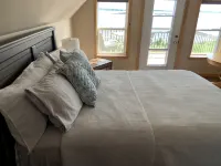 Waterfront Cottage Rental - Hardingdale Cottage - 4성급