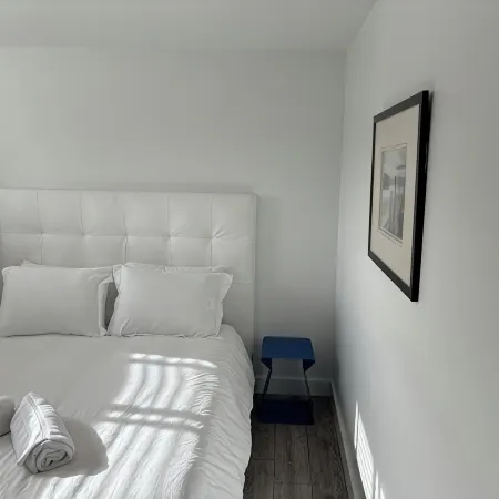 Large 2 bedroom private suite