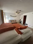 Hill top view stay- 9 mins from JTNP! Hottub-Game room-Firepit-Cowboy pool - Pools