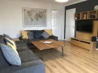 Riverside Home. 3 Bedroom. Free Parking. 10 mins to Newcastle Centre