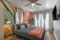 3 KING Beds + Walk to River Market + Coffee - Homestays