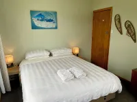 Hui Hui House-Family Friendly Holiday Home- the Gate Way to Milford & Fiordland. - 2-Star