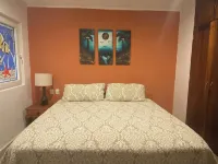 Beachfront condo - steps to sand and surf - Homestays