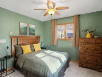 •Redwoods Chalet in the Poconos• Hoteles en Municipio de Penn Forest