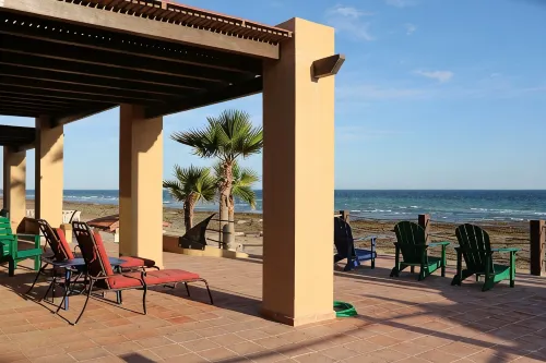 Beautiful Private  Beachfront Home in Las Conchas. 3 or 4 bedrooms   remodeled - Boutique