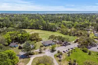 Litchfield Country Club 4 Bedroom/4 Bath Cottage on Golf Course - Pawleys Island