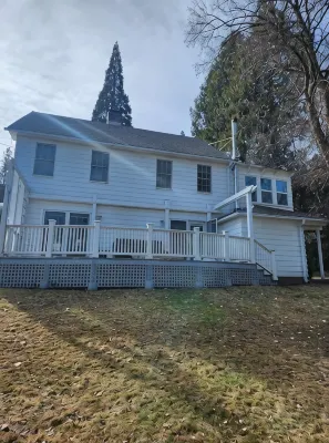 Historic1939 home in Quincy 5 beds, 2.5 baths - Wifi