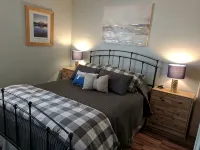 Mammoth 3 BD/2 BA Condo with Balcony, Patio & Private Spa/Hot Tub - Pet Friendly - 2-Star