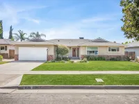 Fresno House, Sleep No. Beds, BBQ, Fire Pit, 4 Bed: 2 Bath - 방갈로