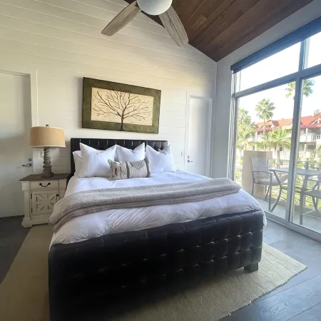 Luxury Coronado Home 500 Ft to Beach/ Bay, rooftop deck