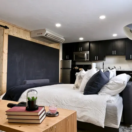 Golden Spike Stable Getaway in Downtown Tremonton