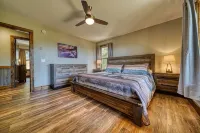 "Her Endless Views" Cabin Has Incredible Mountain Views, Hot Tub, and Firepit - Mountain view