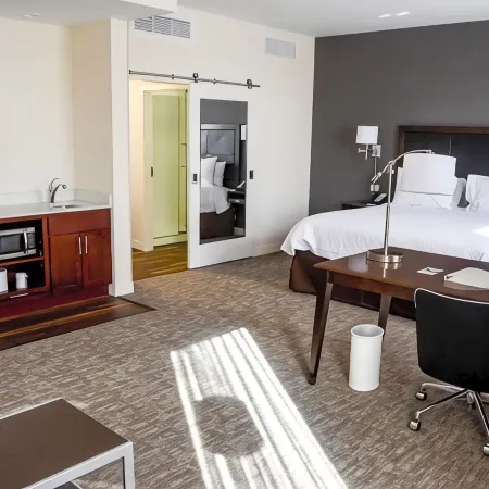Hampton Inn & Suites Richmond-Downtown
