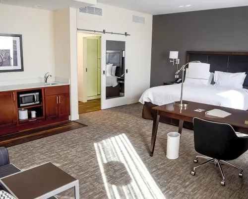 Hampton Inn & Suites Richmond-Downtown Hotels near Stone Brewing Richmond