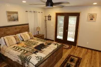Cozy Cabin, 4 Beds-Dog friendly-15min Drive to to Ski Resort, Fenced yard - 小木屋