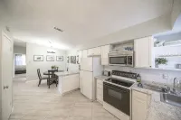 Right At Home-Midland Northtown Place - Bungalows