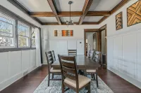 Heart of Elmwood Village cozy apartment - Apartments