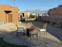 Desert Whisper 3-Bedroom Home with Xfinity Cable and WiFi, AC, EV Charger - 4-Star