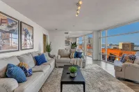 2-bedroom apartment in brilliant Cleveland with WiFi, AC, fitness room - Bungalows