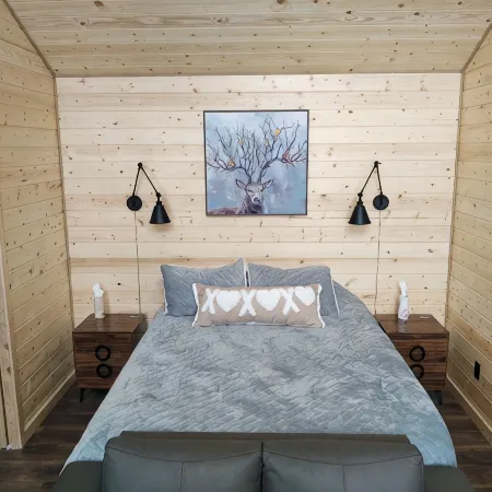 Cozy cottage next to St Regis River and Hiawatha trail system