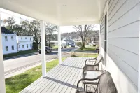 Meredith Bay - Brand New 1st Floor Apartment In Private Home - con encanto