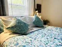 Private 5 Star One Bedroom Bungalow near the Airport/Ocean and 15 min to Seattle - 3-Sterne
