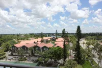 Luxury condo steps away from Siesta Key public beach - Private Pools