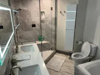 Updated Luxury Golf CourseTownhome - Boutique