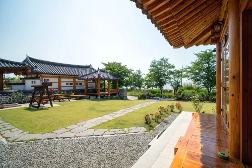 Hampyeong Nabirang Hanok Stay - Pensions