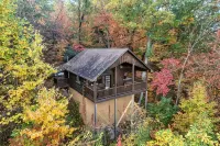 Romantic Couples Getaway-5 Min to the Pkwy-Hot Tub-20 Min to Gsmnp-Pet Friendly! - 4-نجوم