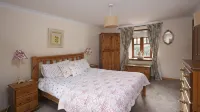 Ivy Cottage, Balnaguard Detached Cottage with Off Street Parking. - 3-نجوم