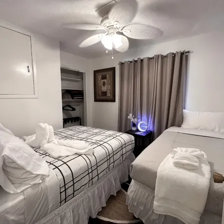 Golden Heart 3-Bed Luxury Home