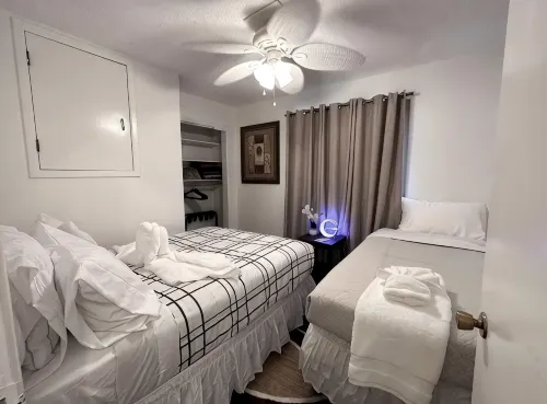 Golden Heart 3-Bed Luxury Home - Condos
