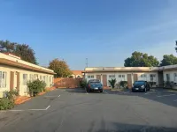 Budget Inn Motel - Motels