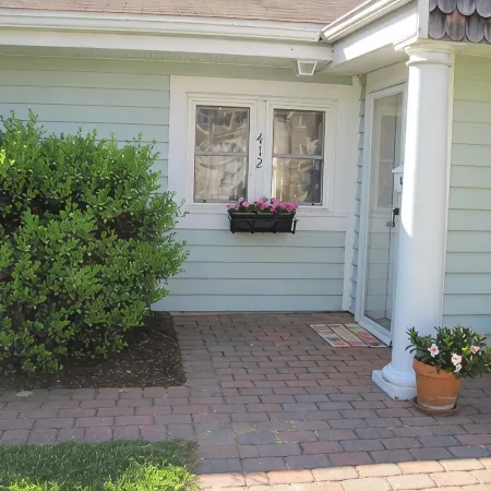 In-town Lewes location is near shops, museums, parks, bay and ocean beaches.