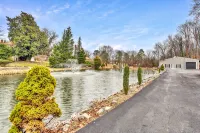 Beautiful Renovated Lake Cottage in SW County and only minutes from Downtown! - Gym