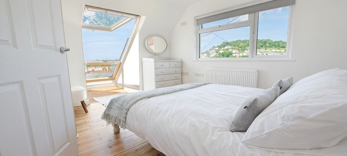 Rooftops, Sleeps 8 | Hot Tub*, Views & Log Burner Ξενοδοχεία στην πόλη North Devon District