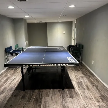Cozy and  1.1 Miles from Lambeau Field
