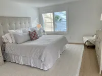 Gorgeous Remodeled 2 Bedroom Longboat Key Condo with Stunning Bay Views! - Gym