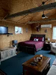 Big  Medicine  Ranch - Rustic Sunrise Cabin - Catskills - 3-Star