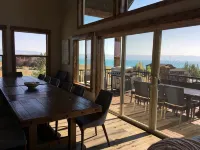 Luxury Lakeview Cabin w/Hot Tub, Pool, Sports Courts, Pickleball, Private Beach! - 木屋